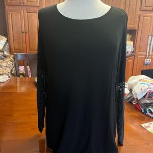 🌻woman’s long sleeve